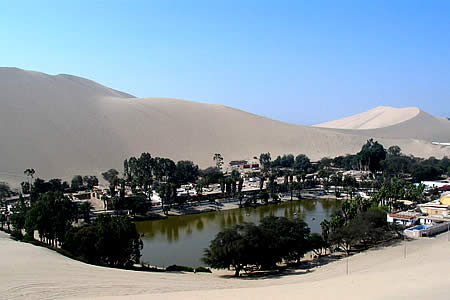 Huacachina: We came to party (3) « Down But Not Out